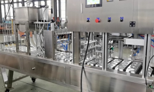 Cup yogurt filling and sealing machine