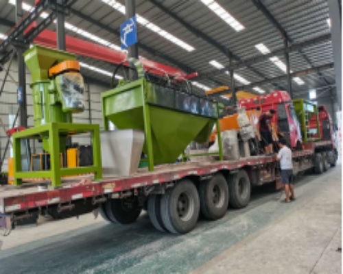 The compound fertilizer production line of the Philippine customer is being transported to the port