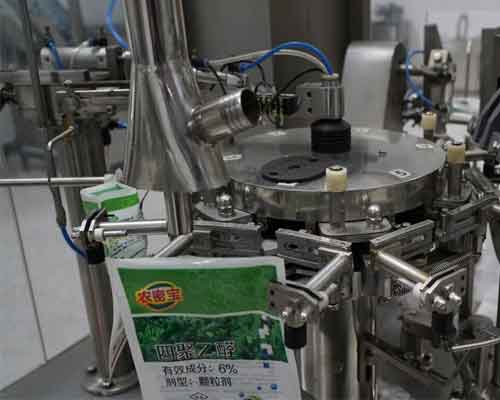 Automatic Bag-given Granule Packing Machine